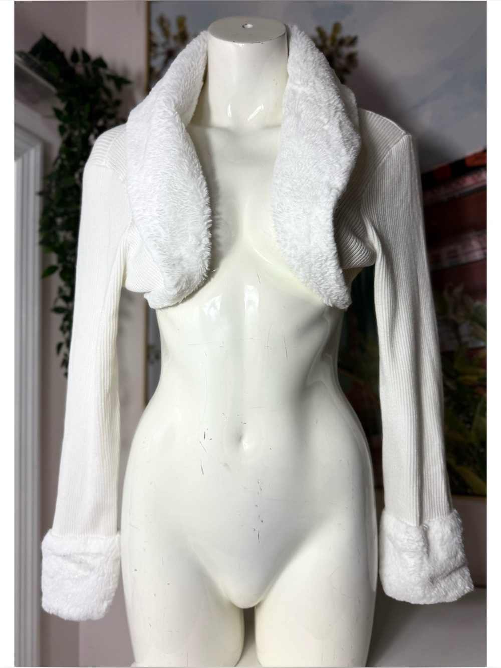 Fashion Nova Cream Faux Fur Cropped Bolero Cardigan Size XL Knit Shrug Jacket
